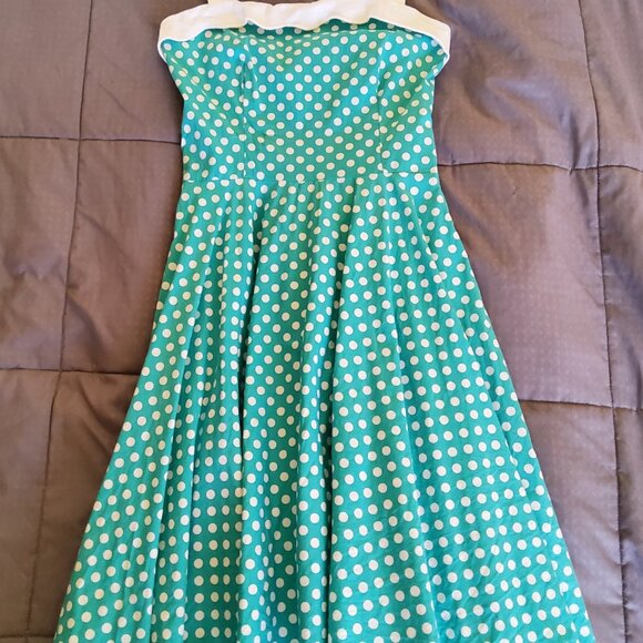 Pinup Couture Medium teal and white polka dot dress EUC - Picture 14 of 15
